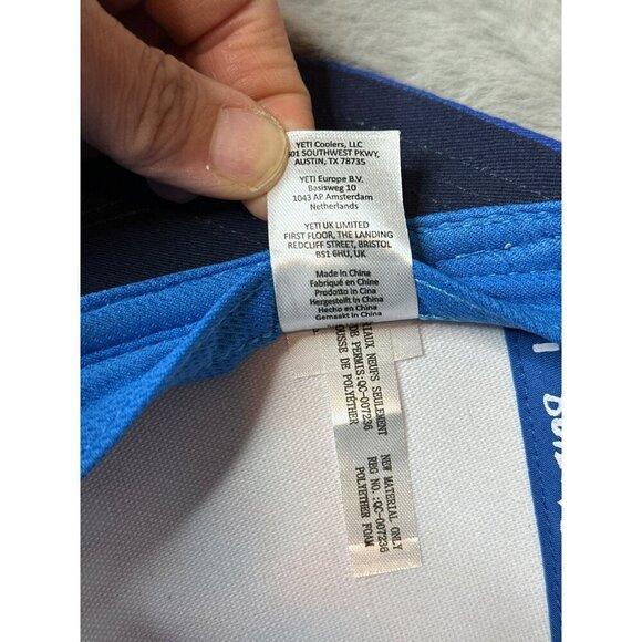 YETI Trucker Hat Snap Back Blue Red White - Picture 7 of 8